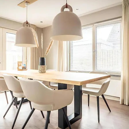 B-10a Hodshonstraat * De Cocksdorp (Texel)